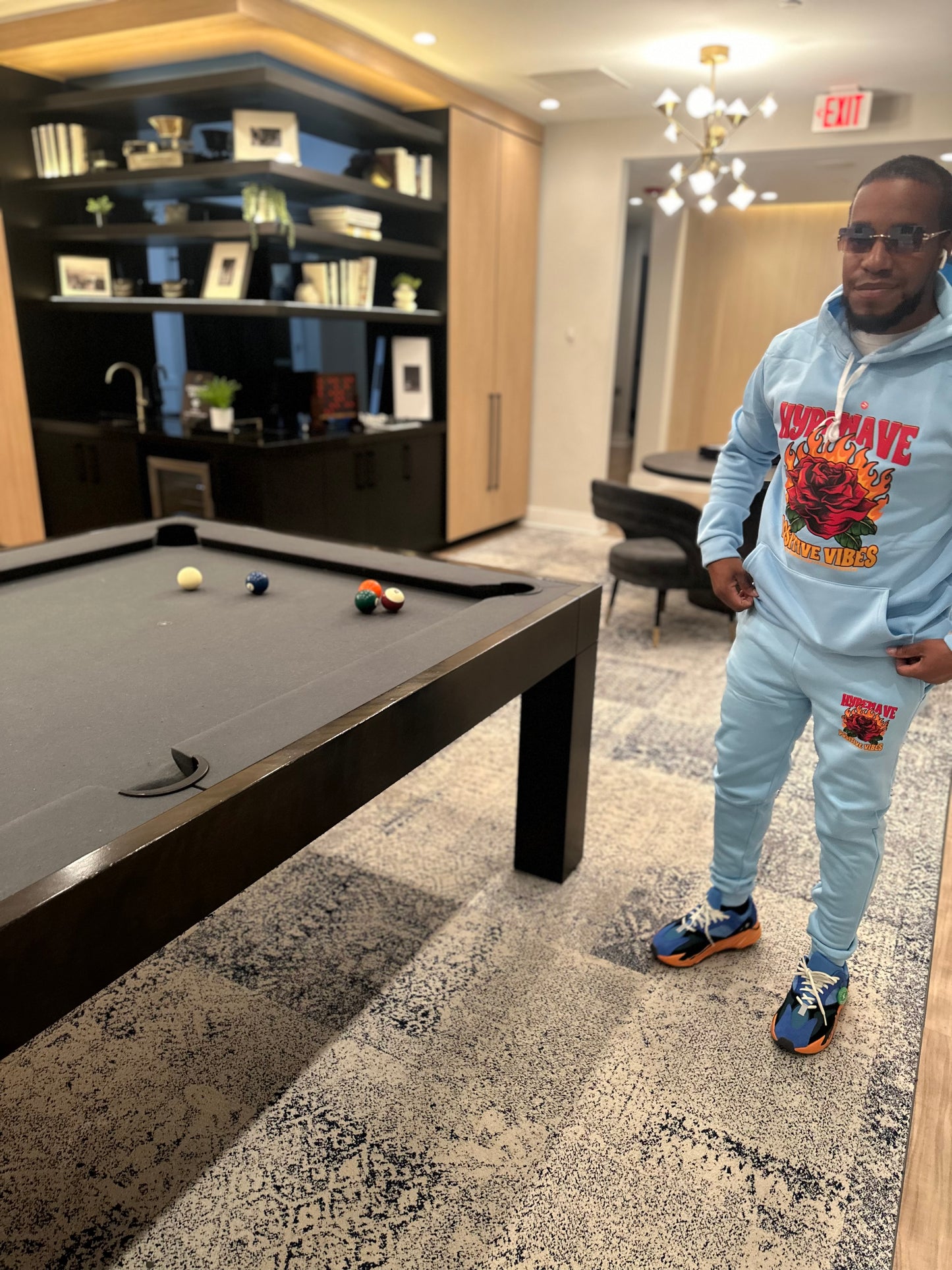 Hypewave (Baby Blue) Sweat outfit